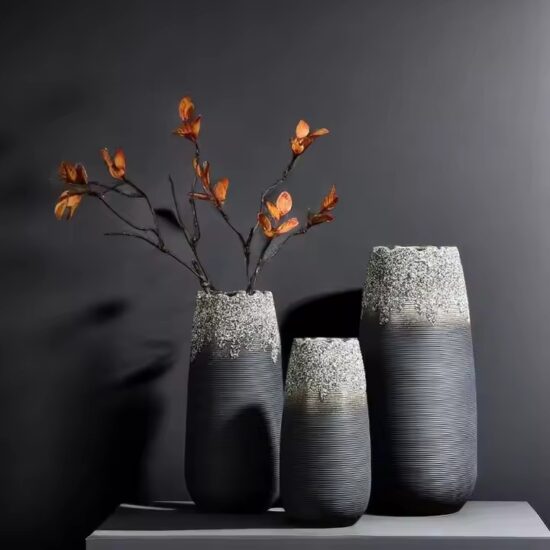 Custom Creative Home Decor Ceramic Vase with Modern Artistic Design