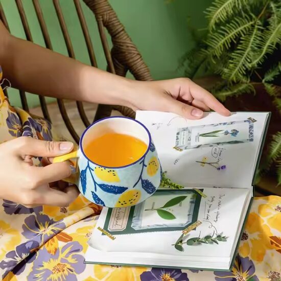 Large capacity summer ceramic office coffee mug for wholesale

