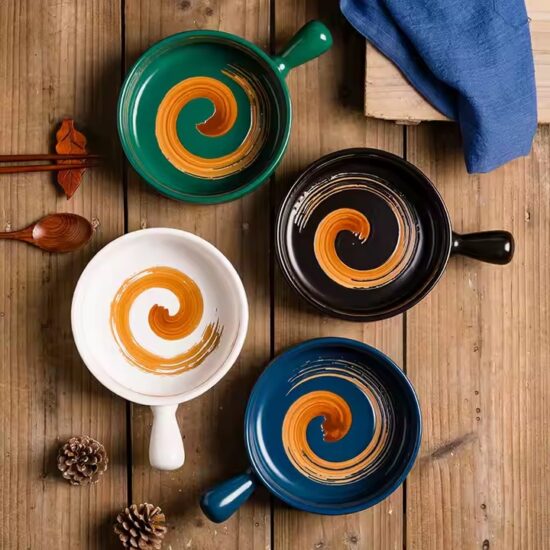 Comfortable ceramic bowl with ergonomic handle for hot food and daily home dining