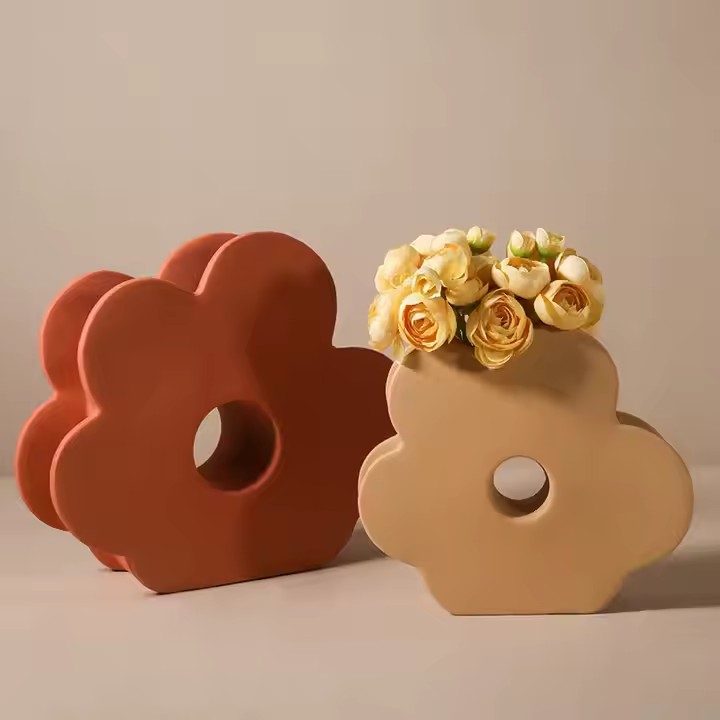 Modern Creative Ceramic Vase for Interior Home Decoration