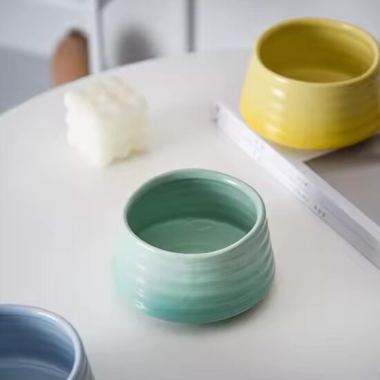 Gradient color ceramic rice bowl with creative modern design for home use
