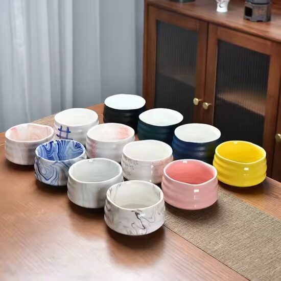 Gradient color ceramic rice bowl with creative modern design for home use