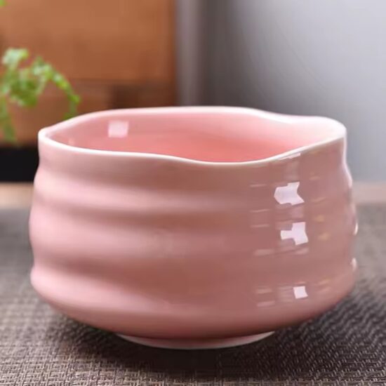 Gradient color ceramic rice bowl with creative modern design for home use