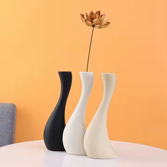 Minimalist Modern Ceramic Vase for Dried Flower Arrangements