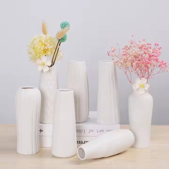 Minimalist Modern Ceramic Vase for Dried Flower Arrangements