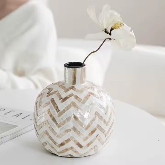 Modern Desktop Decorative Ceramic Vase for Tabletop Decoration