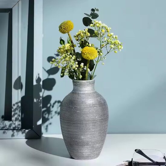 Nordic Modern Ceramic Vase for Office Decoration