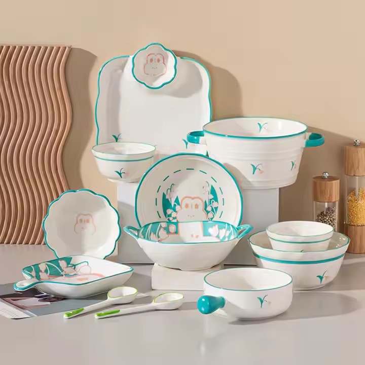 New Cute Cartoon Ceramic Kids Dinnerware Set – Fun Animal Design Plates and Bowls