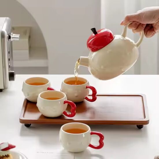Modern Cute Ceramic Teapot with Luxurious Glossy Finish for Tea Lovers

