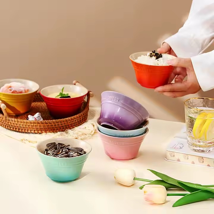 Luxury ceramic bowl with creative and unique design, suitable for high-end tableware suppliers