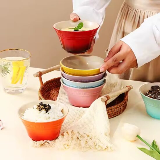 Luxury ceramic bowl with creative and unique design, suitable for high-end tableware suppliers