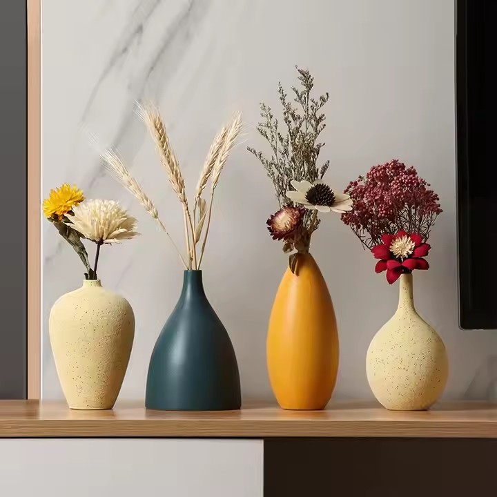 Minimalist Modern Ceramic Vase for Home Decoration