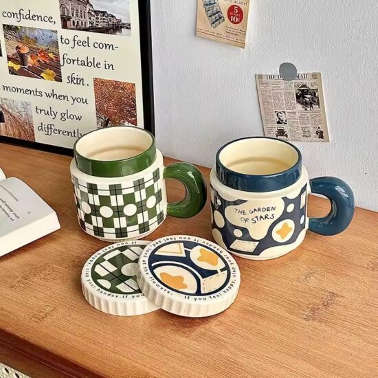 Vintage cream style ceramic mug with lid and elegant design