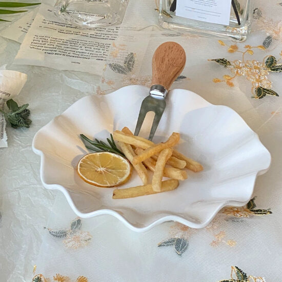 Nordic scalloped ceramic soup plate with irregular shape