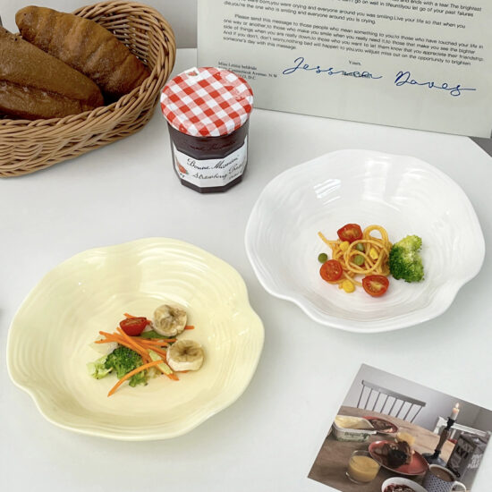 Nordic scalloped ceramic soup plate with irregular shape