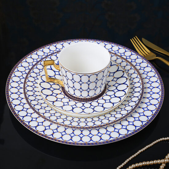 Luxury European ceramic steak plate for Western cuisine presentation