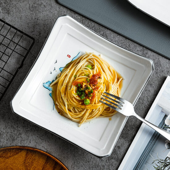 Elegant ceramic hot dish plate for hotel and restaurant use