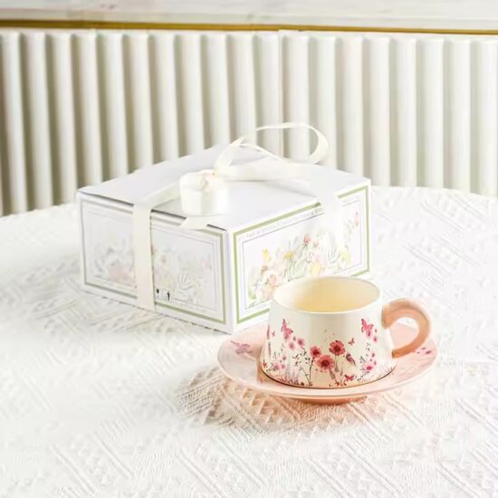 Vintage oil painting ceramic coffee mug with classic floral design