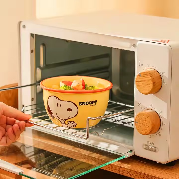 Classic cartoon ceramic bowl with modern design, suitable for everyday home use