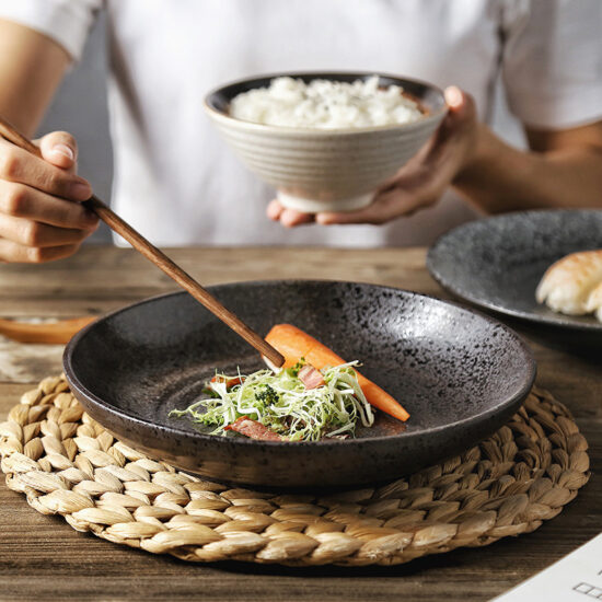 High-quality stone-textured ceramic bone plate for elegant table settings