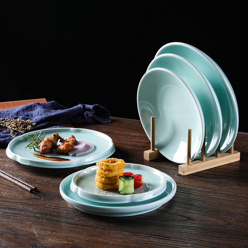 Modern Oriental ceramic plate for hot and cold dishes