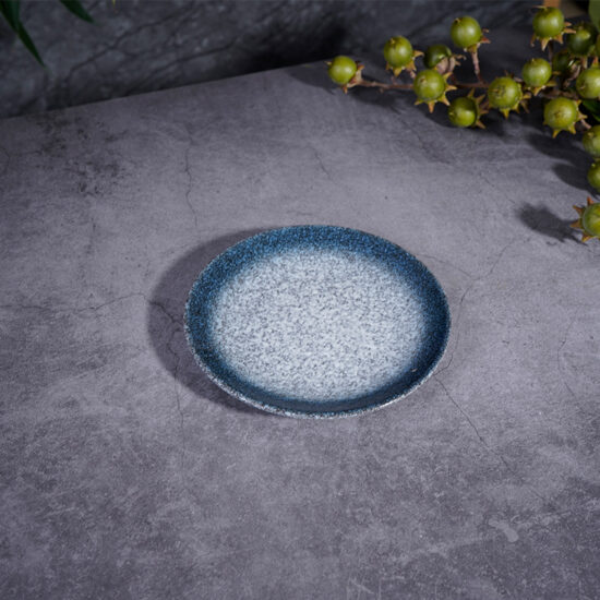 Japanese-style vintage round ceramic plate for home dining