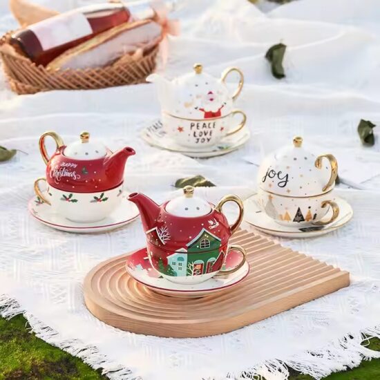 High-Aesthetic Custom Ceramic Teapot with Elegant Modern Design