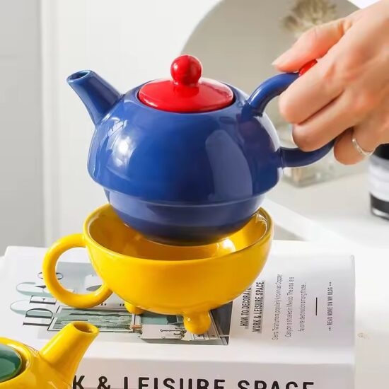 High-Aesthetic Custom Ceramic Teapot with Elegant Modern Design