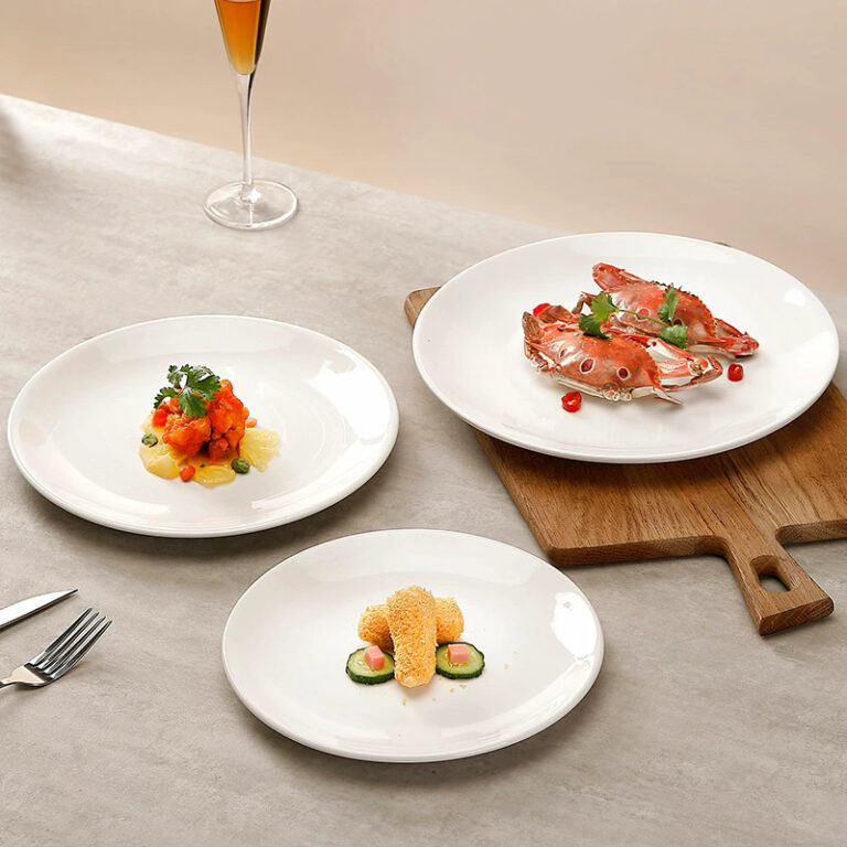 Pure white ceramic shallow dinner plate for minimalist tableware